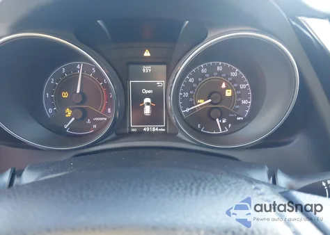 2017 Toyota Corolla Im z USA, uszkodzony, nr VIN JTNKARJE0HJ537439